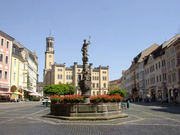 Rathaus Marktplatz und Brunnen in Zittau